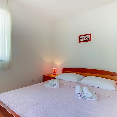 376a Apartment