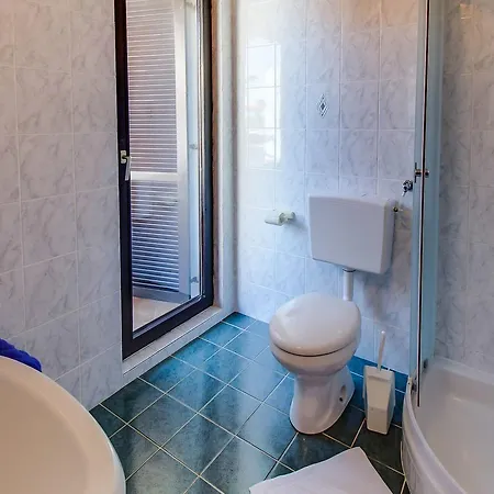 376a Apartman *